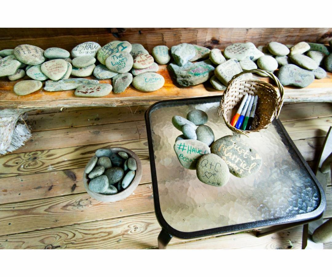Peekaboo With Hot Tub, Pool Table, And Jacuzzi Pigeon Forge Exterior foto